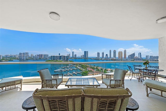 3 of 44 - 6000 Island Blvd 1803, Aventura, FL