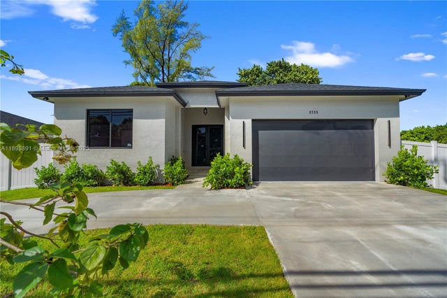 1 of 36 - 2725 Nw 21st Ave, Oakland Park, FL
