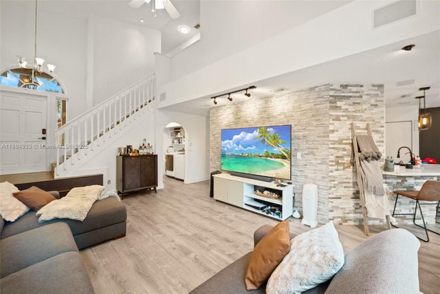 4 of 25 - 1611 Sw 158th Ave, Pembroke Pines, FL