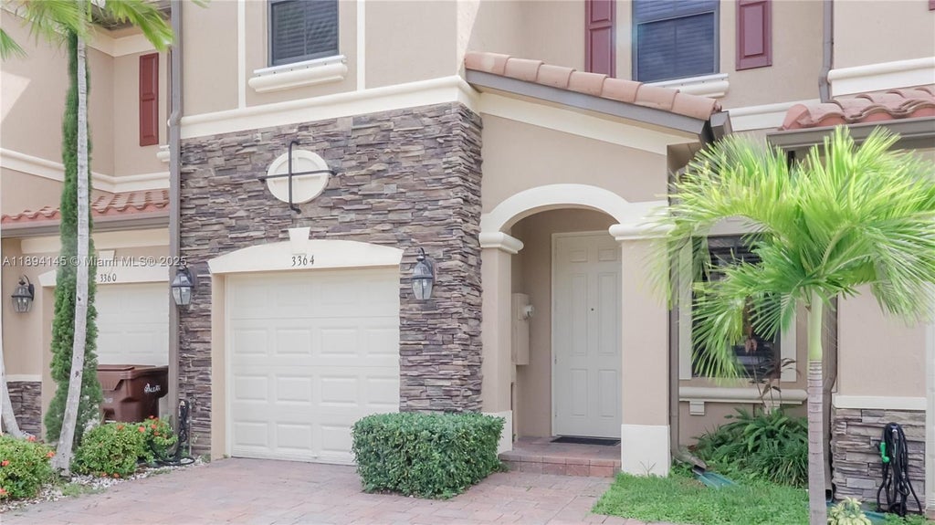 3364 W 90th St, Hialeah