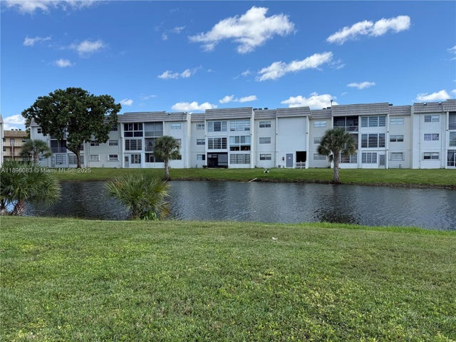 2 of 10 - 8450 Sunrise Lakes Blvd 111, Sunrise, FL