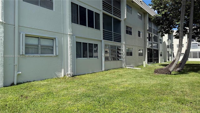 3 of 10 - 8450 Sunrise Lakes Blvd 111, Sunrise, FL