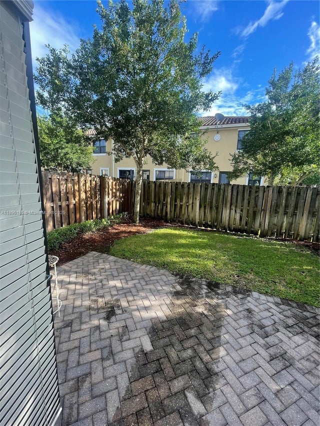 3 of 48 - 9596 N Town Parc Cir N, Parkland, FL