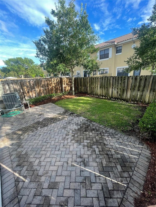 4 of 48 - 9596 N Town Parc Cir N, Parkland, FL