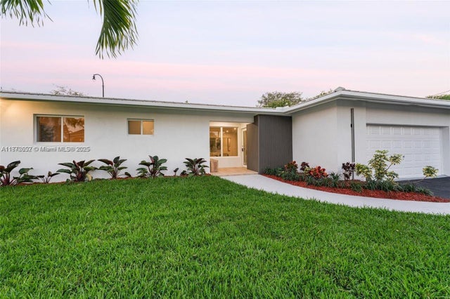 2 of 20 - 1130 Ne 104th St, Miami Shores, FL