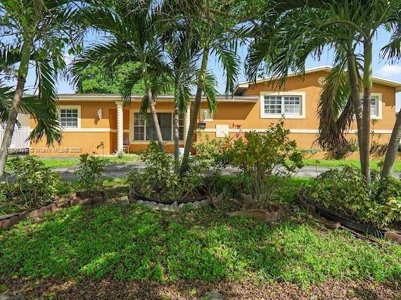 3 of 36 - 811 Nw 196th Ter, Miami Gardens, FL