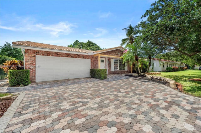 2 of 34 - 9064 Nw 23rd Pl, Coral Springs, FL