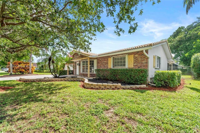 3 of 34 - 9064 Nw 23rd Pl, Coral Springs, FL