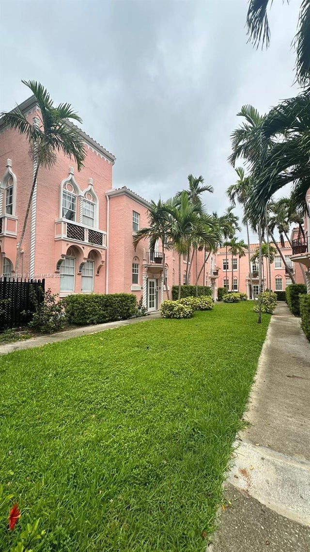 2 of 18 - 754 Meridian Ave 15, Miami Beach, FL