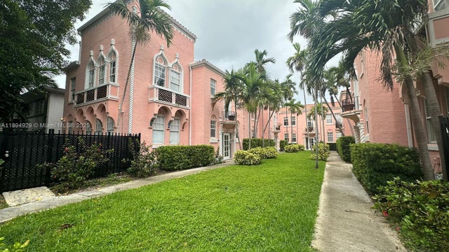 4 of 18 - 754 Meridian Ave 15, Miami Beach, FL