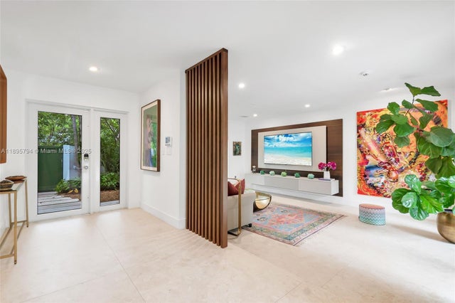 5 of 56 - 3330 Crystal Ct, Miami, FL