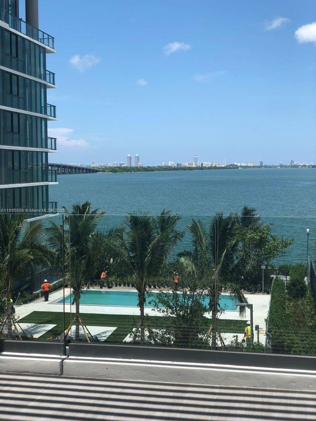 2 of 49 - 650 Ne 32nd St Bh7, Miami, FL