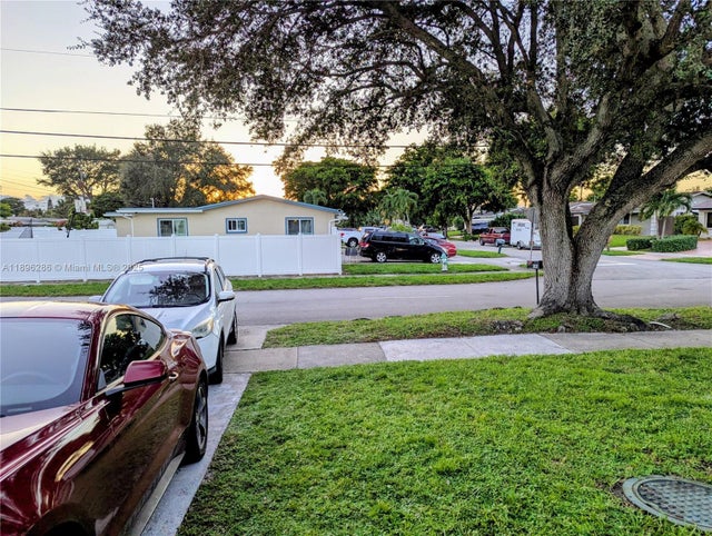 3 of 34 - 3031 N 74th Ave, Hollywood, FL