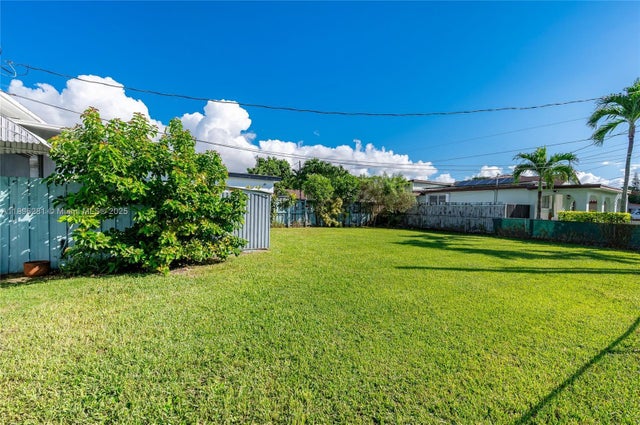 4 of 22 - 6595 Sw 31st St, Miami, FL