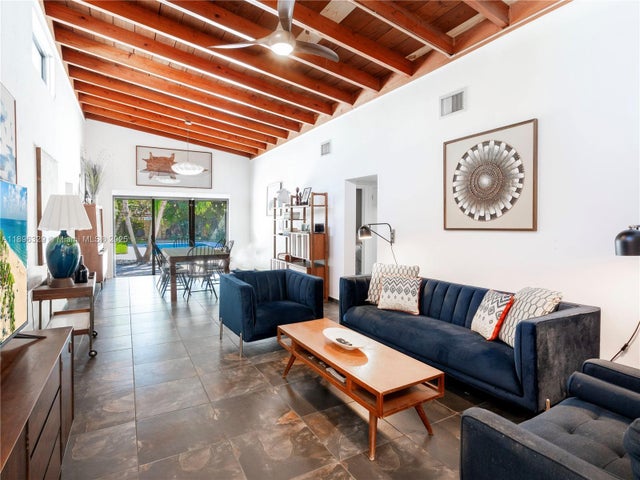 2 of 21 - 1212 Ne 17th Ter, Fort Lauderdale, FL