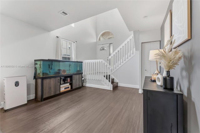 3 of 29 - 180 Nw 118th Dr, Coral Springs, FL