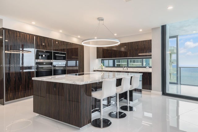 4 of 27 - 18555 Collins Ave 2805, Sunny Isles Beach, FL