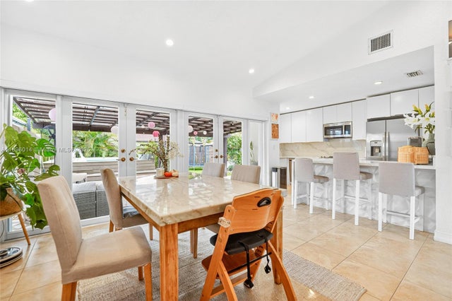 4 of 47 - 752 Nw 134th Ave, Miami, FL