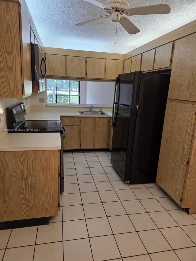 2 of 16 - 401 Pinecrest Cir A, Jupiter, FL