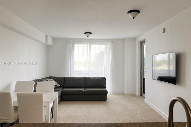 3 of 31 - 1830 Radius Dr 308, Hollywood, FL