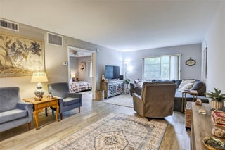 Photo of Listing #A11895056