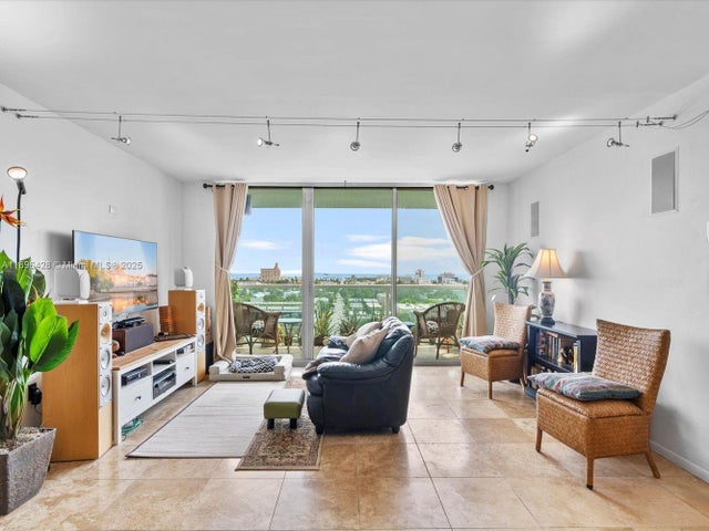 2 of 25 - 650 West Ave 1208, Miami Beach, FL