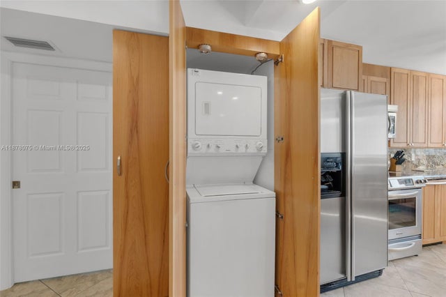 5 of 60 - 1361 S Ocean Blvd 604, Pompano Beach, FL