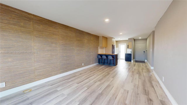 4 of 24 - 13105 Ixora Ct 303, North Miami, FL
