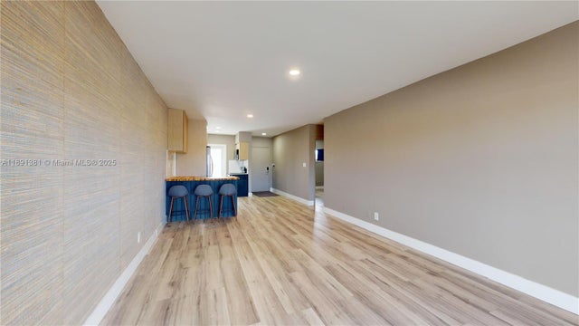 5 of 24 - 13105 Ixora Ct 303, North Miami, FL