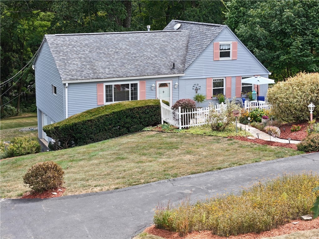 2745 Bethel Church Road, Bethel Park