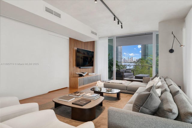 1 of 29 - 1300 Monad Ter 3b, Miami Beach, FL