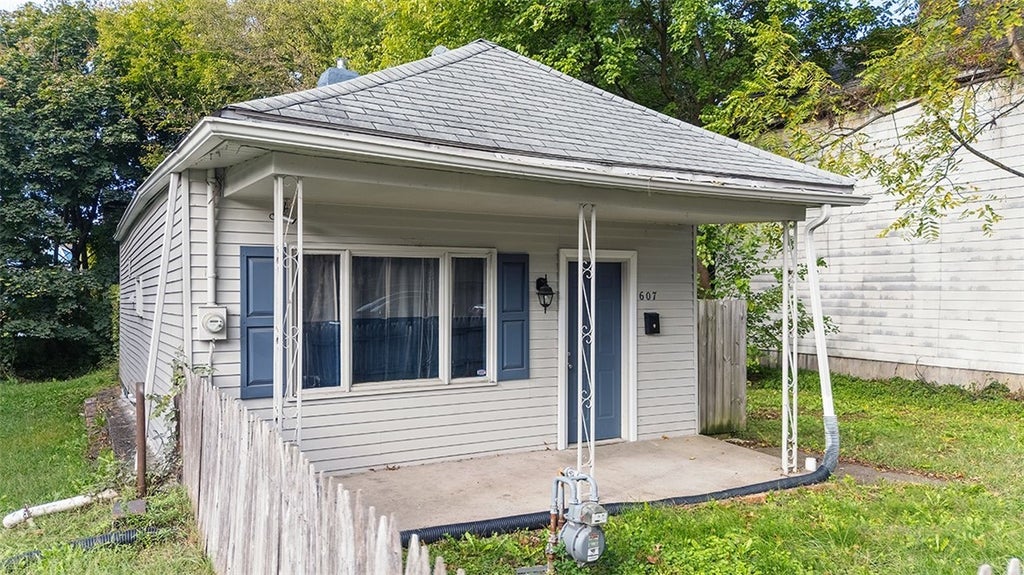 607 Olive Lane, Ambridge