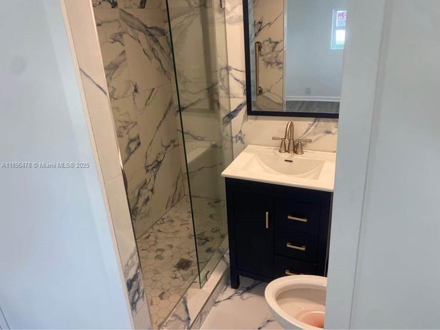 3 of 13 - 877 Ne 63rd St, Fort Lauderdale, FL