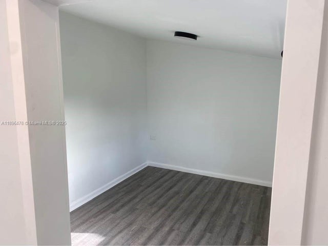 5 of 13 - 877 Ne 63rd St, Fort Lauderdale, FL