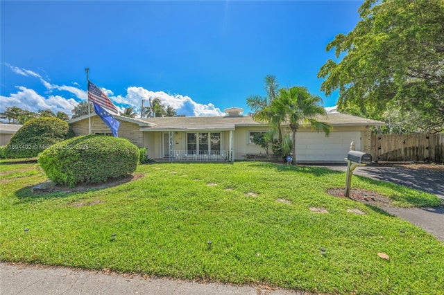 1 of 23 - 2750 Se 3rd St, Pompano Beach, FL
