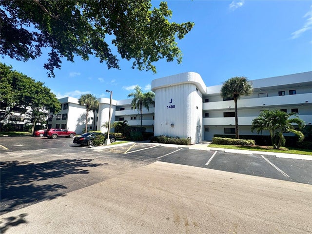 1 of 38 - 1400 Sheridan St 24j, Hollywood, FL