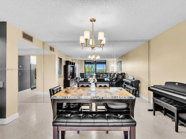 3 of 38 - 1400 Sheridan St 24j, Hollywood, FL
