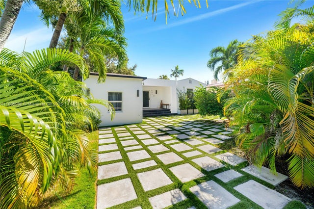 2 of 36 - 531 Sw 23rd Rd, Miami, FL