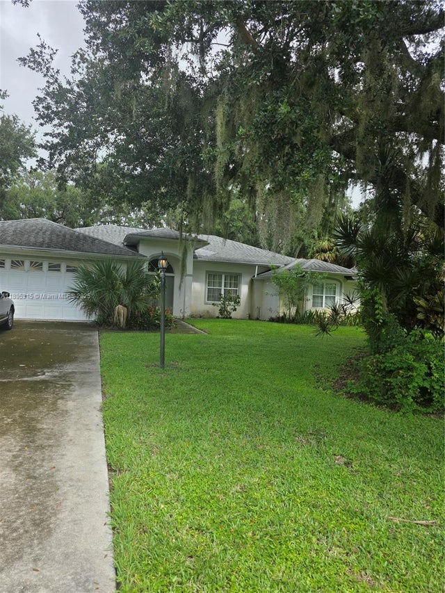 1 of 28 - 4802 Matanzas Ave, Fort Pierce, FL