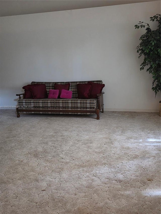 2 of 28 - 4802 Matanzas Ave, Fort Pierce, FL