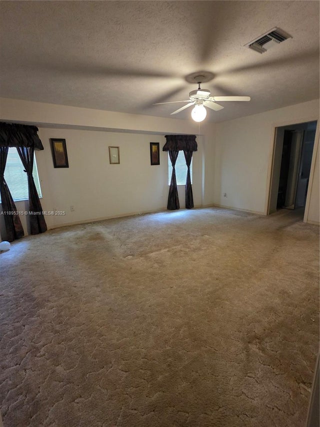 4 of 28 - 4802 Matanzas Ave, Fort Pierce, FL