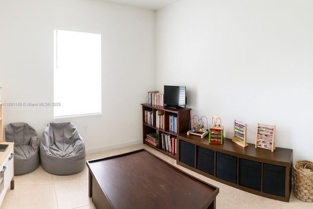5 of 14 - 204 Ne 32nd Ter, Homestead, FL