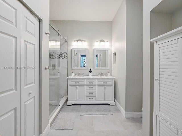 4 of 6 - 4991 Bonsai Cir 105, Palm Beach Gardens, FL