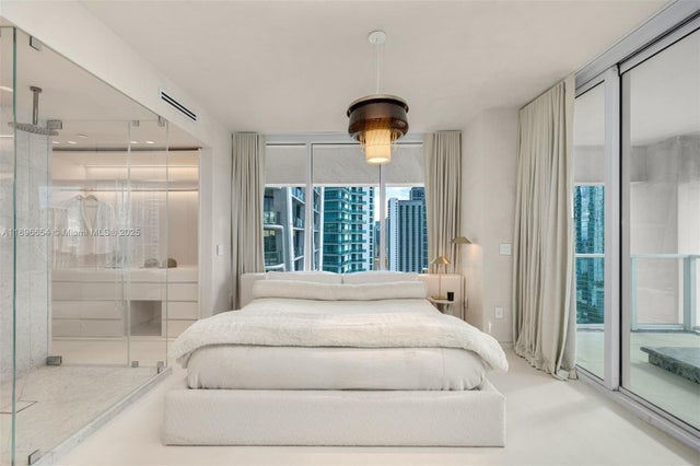 5 of 36 - 1040 Biscayne Blvd 3007, Miami, FL