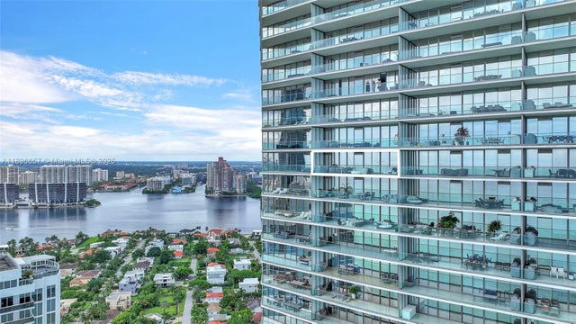3 of 70 - 18975 Collins Ave 3503, Sunny Isles Beach, FL