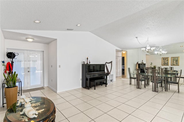 4 of 29 - 6090 Nw 179th Ter, Hialeah, FL