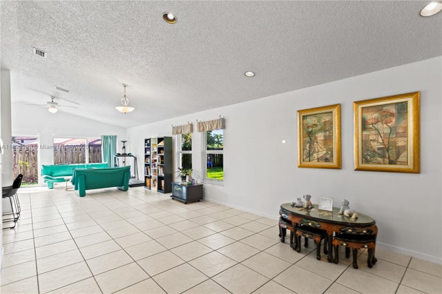 5 of 29 - 6090 Nw 179th Ter, Hialeah, FL