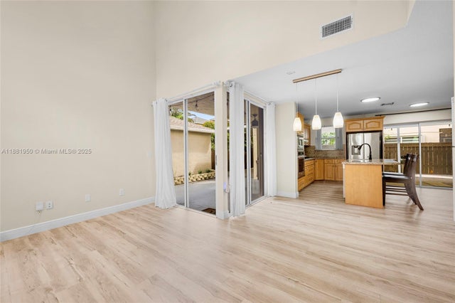 4 of 62 - 11862 Nw 13th St, Pembroke Pines, FL