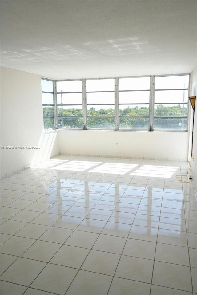 5 of 16 - 8000 Harding Ave 5f, Miami Beach, FL