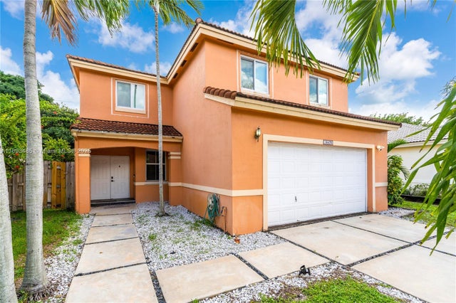 1 of 46 - 10470 Sw 16th St, Pembroke Pines, FL